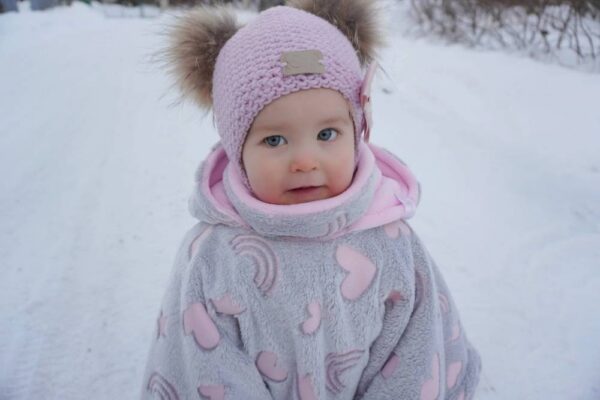 Südamete- ja tähtedega hall autosõidu poncho lapsele vanuses 1-3 aastat