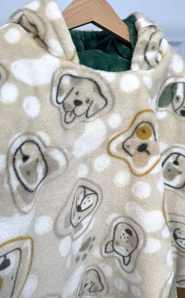 Koertega autosõidu poncho lapsele vanuses 3-5 aastat