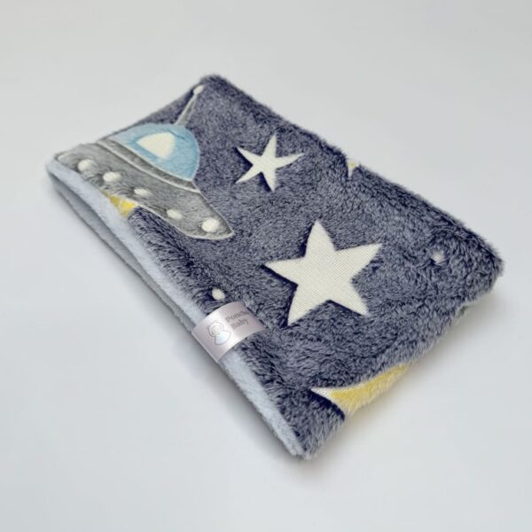 Kosmose teemaline pehme torusall lapsele vanuses 1a-3a