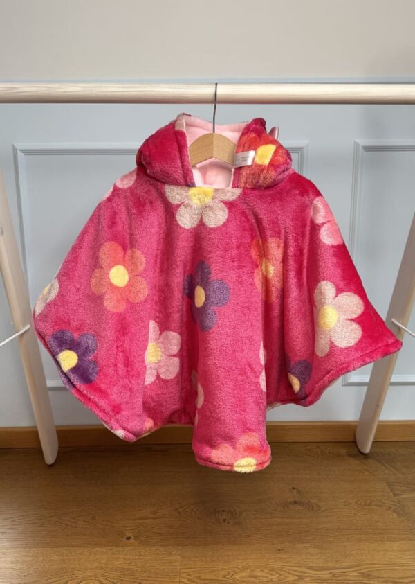 Erkroosa lilleline autosõidu poncho lapsele vanuses 1-3 aastat