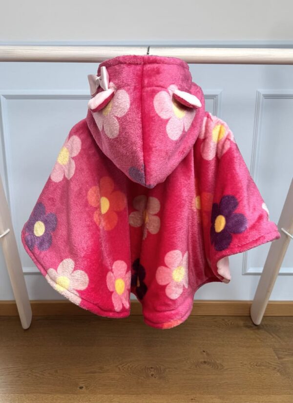 Erkroosa lilleline autosõidu poncho lapsele vanuses 1-3 aastat
