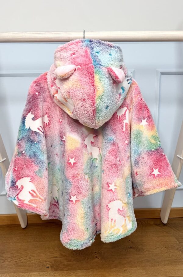 Värviline ükssarvikutega autosõidu poncho lapsele vanuses 3-5 aastat