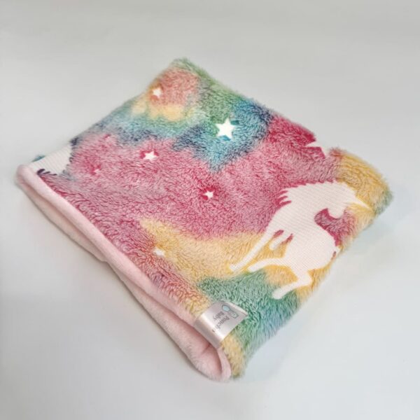 Värviline ükssarvikutega fliisist torusall vanuses 3-5 aastat