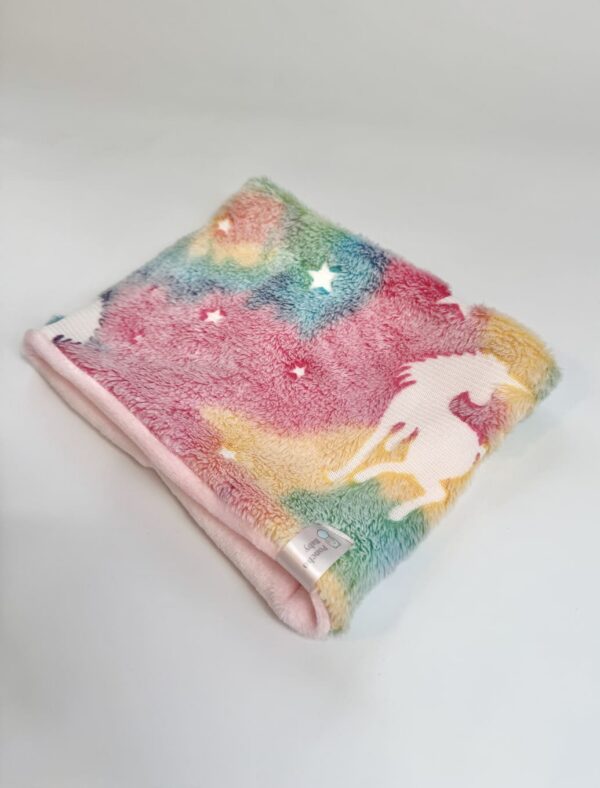 Värviline ükssarvikutega fliisist torusall vanuses 3-5 aastat